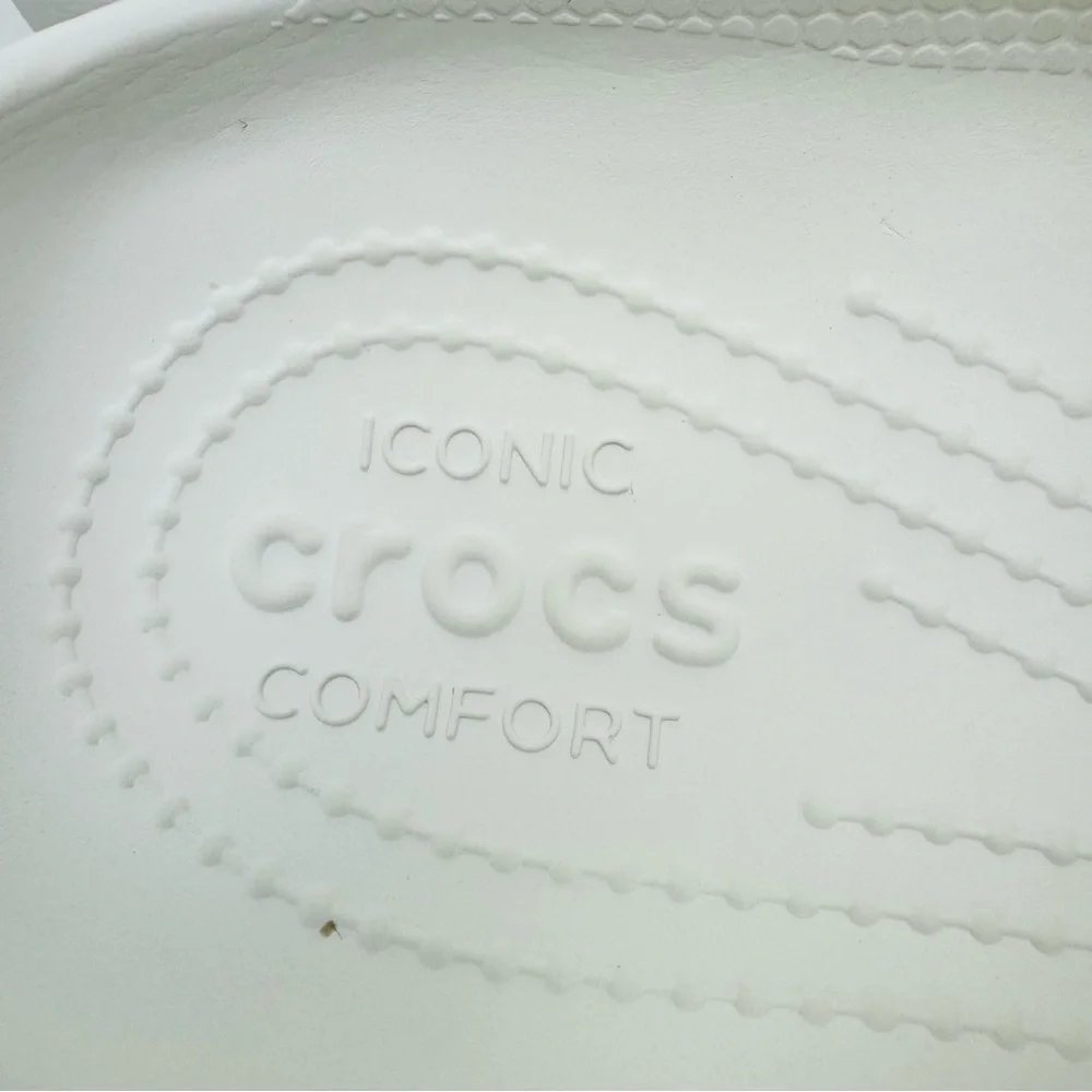 Crocs Women's Classic Platform Clog. Women’s size 10. Very clean.